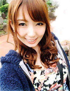 馆长·请亮宝