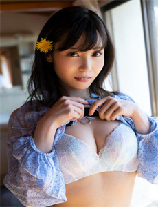 《漂亮的女邻居》2-今时之欲365天无删减在线观看