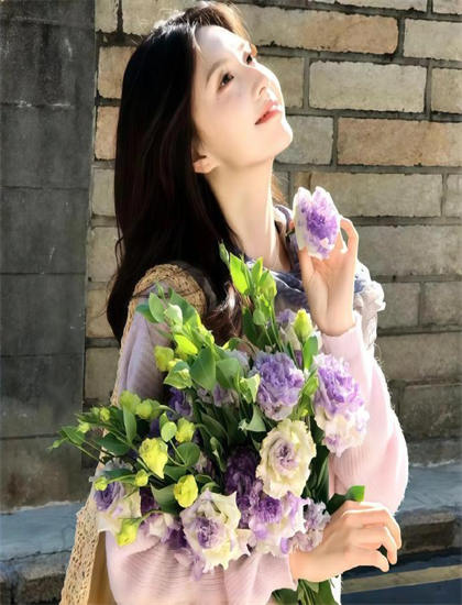 《儿女双全后我闪婚了死对头》制作内幕：投资的金额规模与风险控制 揭示艺术创作的艰辛与快乐